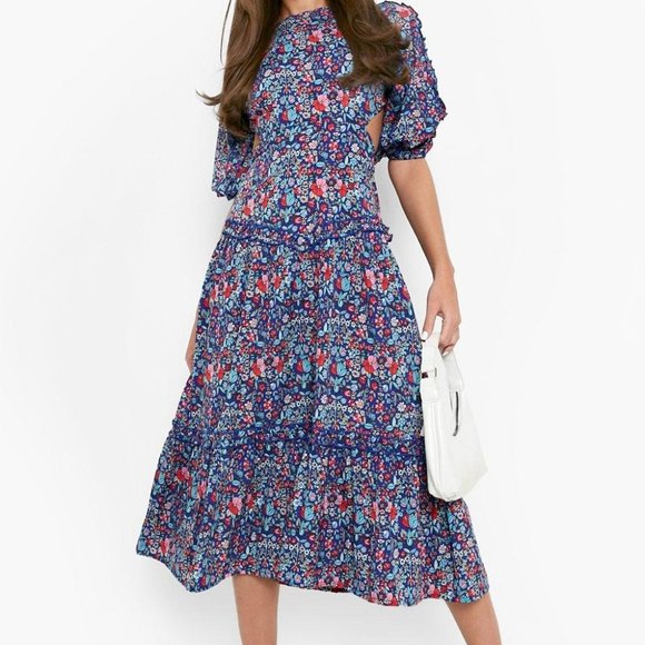 Boohoo Dresses & Skirts - Boohoo Tiered Open Back Maxi Madaxi Dress Floral Size 8 Puff Sleeves Round Neck